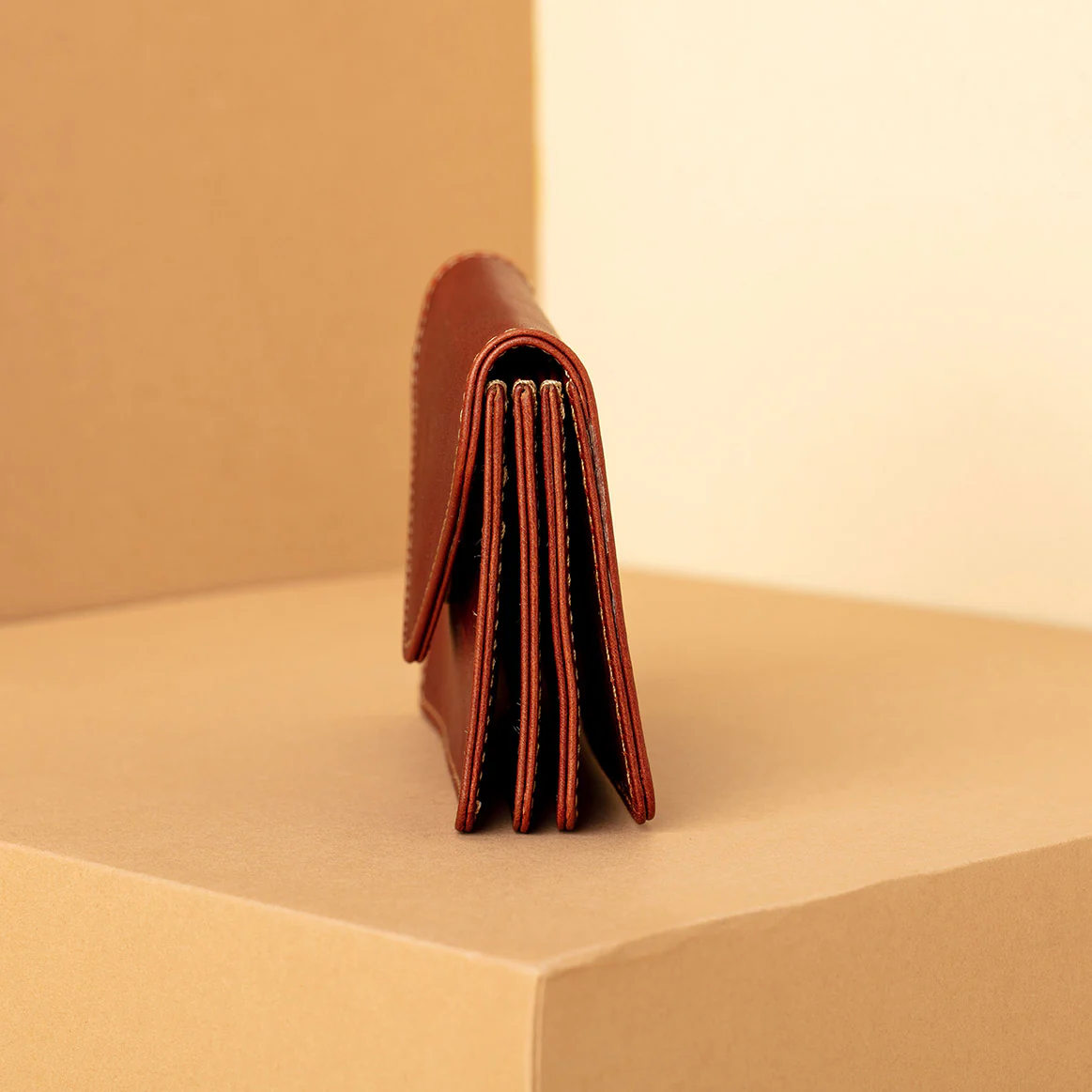 Levivre Premium Leather Card Case Holder - Detail Shot