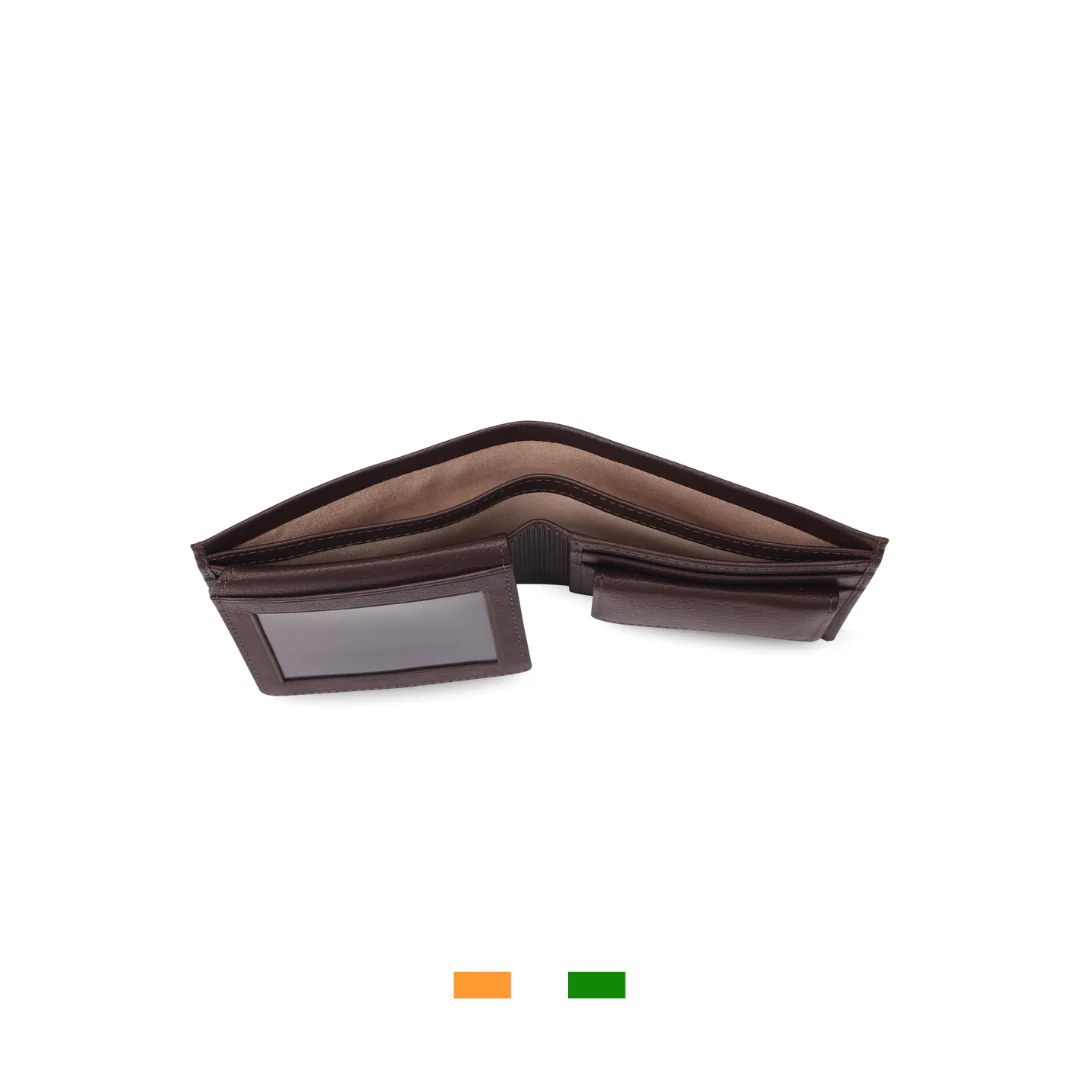 Levivre Smooth Grain Brown Leather Billfold Wallet - Detail